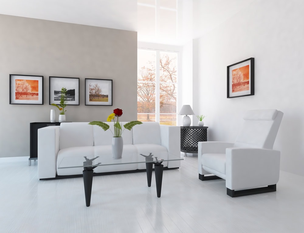 Interni moderni con arredi bianchi Interni moderni con arredi bianchi e decorazioni minimaliste.